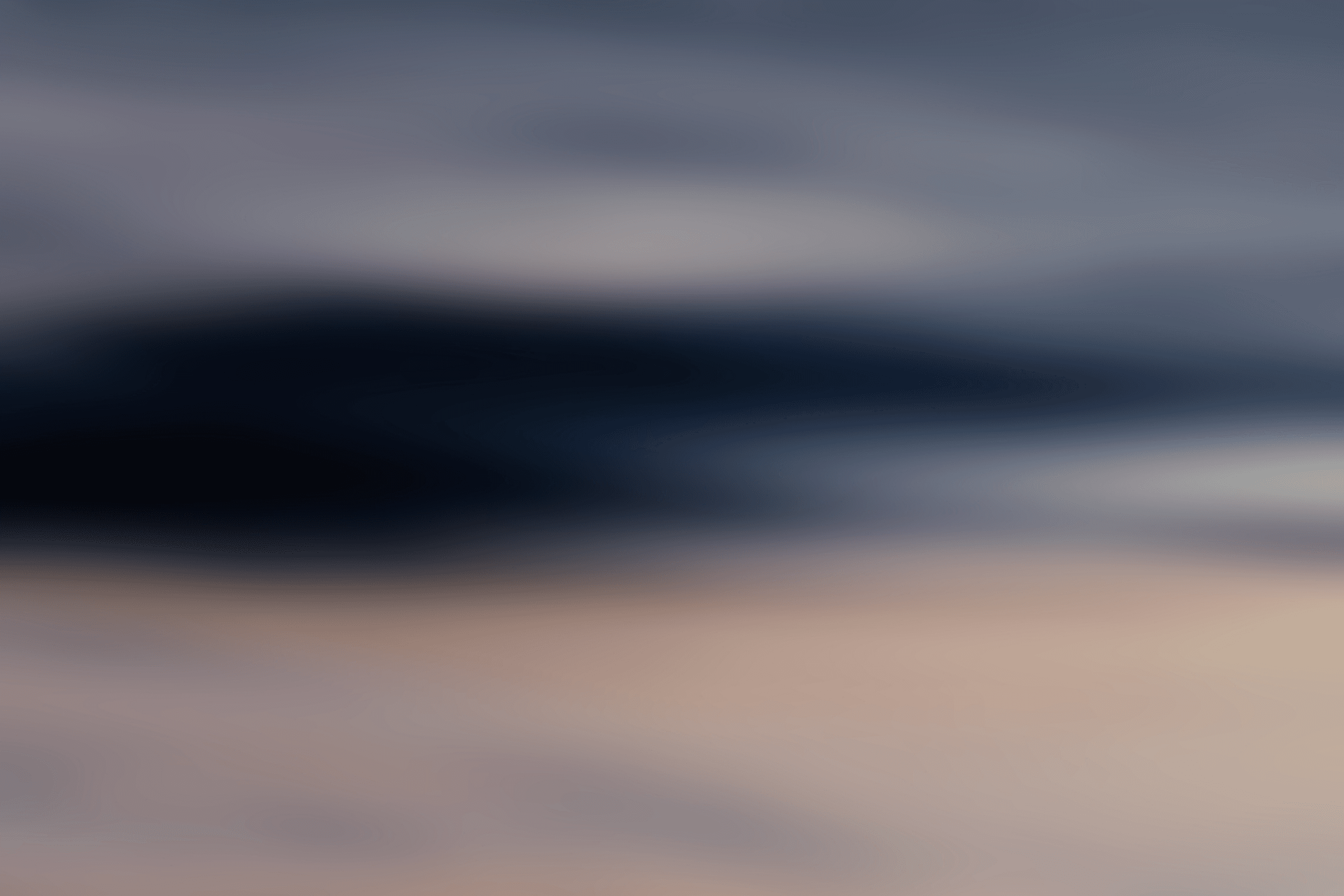 blurry ocean with natural gradients